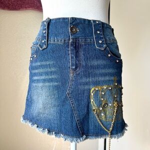 Denim Y2K McBling Mini Women’s Medium Skirt with Gold Crown Detail and Chain